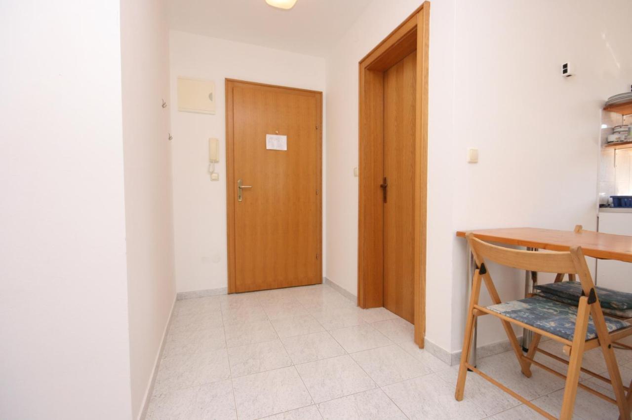 Apartments With A Parking Space Mandre, Pag - 6405 コラン エクステリア 写真