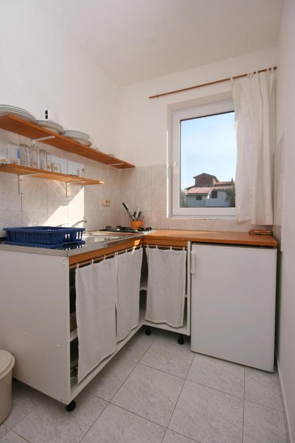 Apartments With A Parking Space Mandre, Pag - 6405 コラン エクステリア 写真