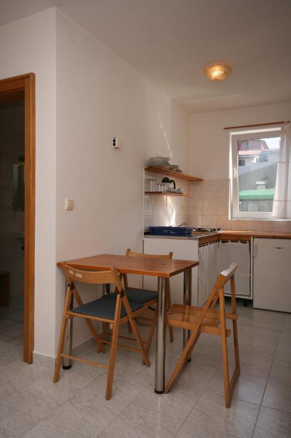 Apartments With A Parking Space Mandre, Pag - 6405 コラン エクステリア 写真